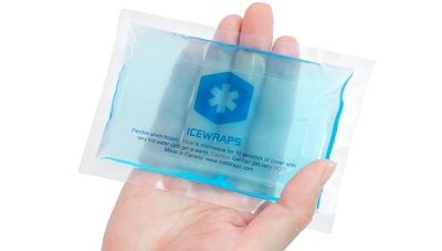 How to Get Rid of Razor Bumps: reuasable ice pack held in a palm