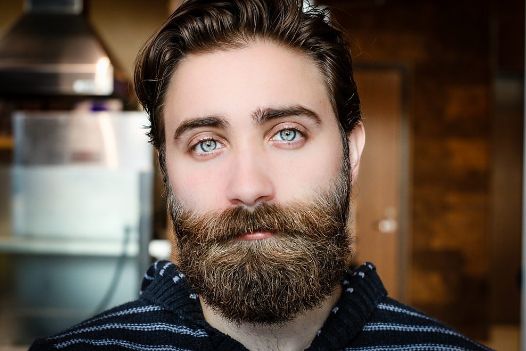 How to apply beard wax