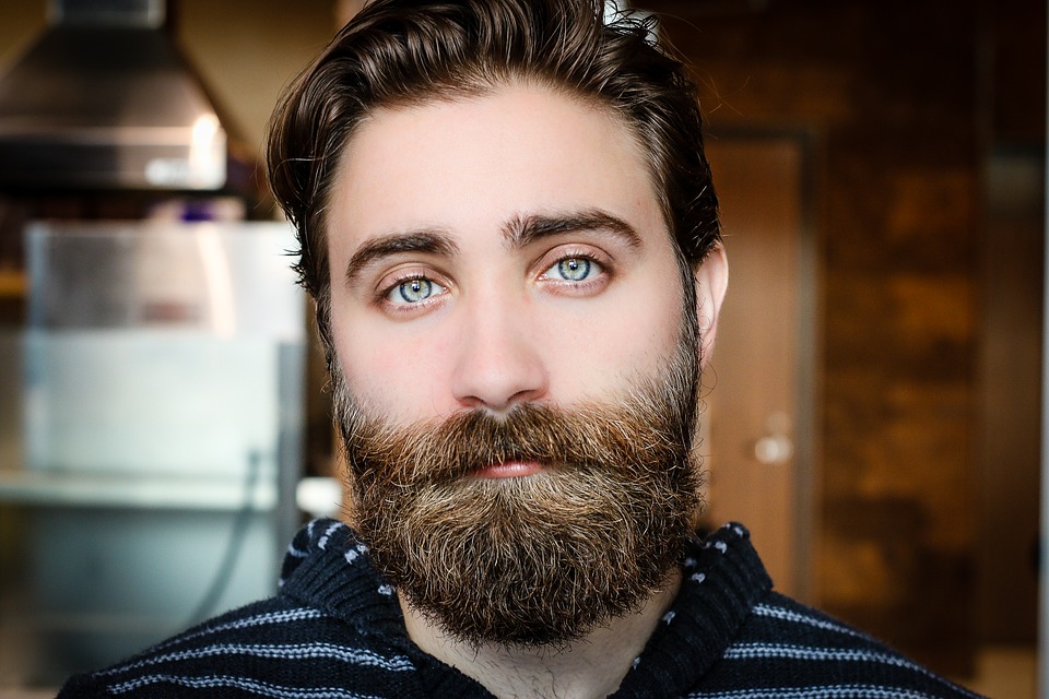 How to apply beard wax