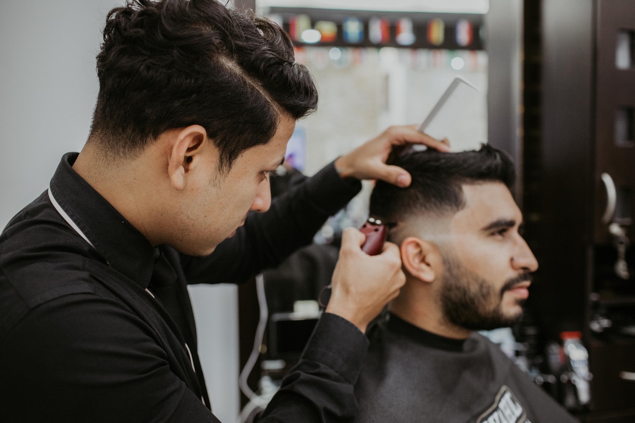 barber cutting hair